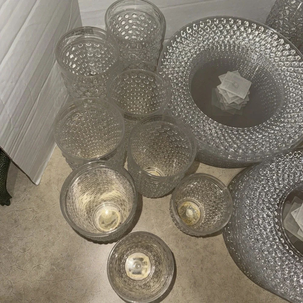 Vtg Acrylic Plastic Dinner Plates And Cups , Hobnail Design , Lot Of 42, Picnic